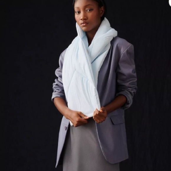 Anthropologie MAEVE by Anthropology Puffer Scarf blue new with tags one size - Picture 2 of 7